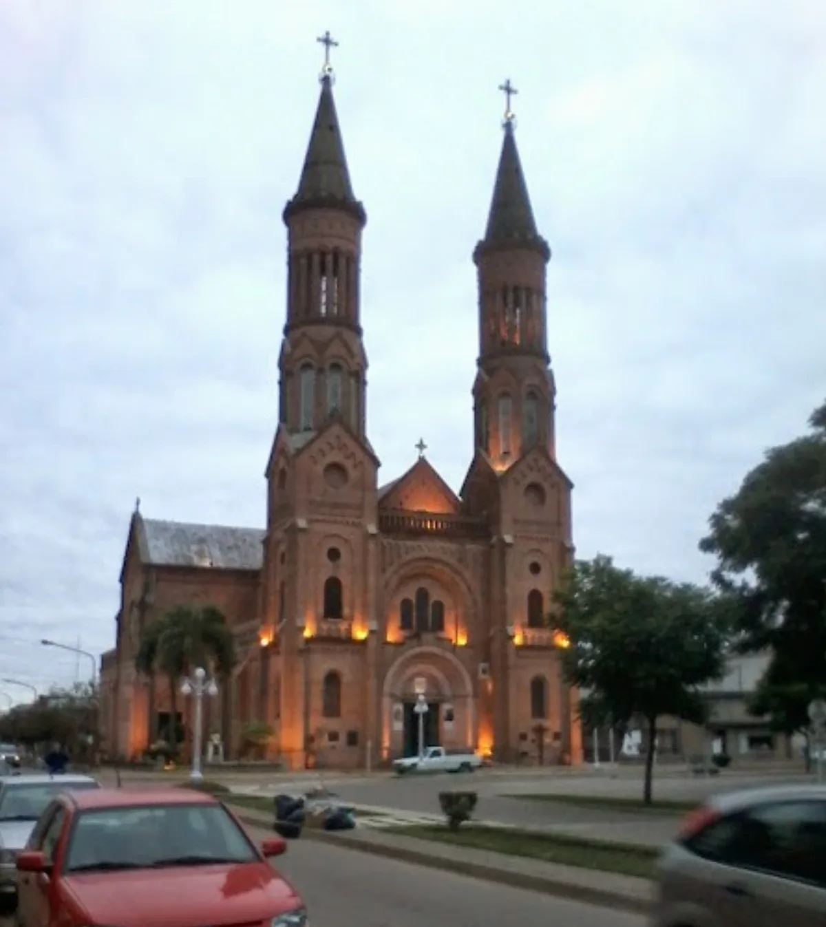Fachada de la Basilica de la Natividad de la Santisima Virgen, en Esperanza, sede de la Fiesta Patronal